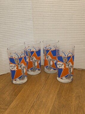 Smucker's Mil-Looney-um Glasses' 4 Piece